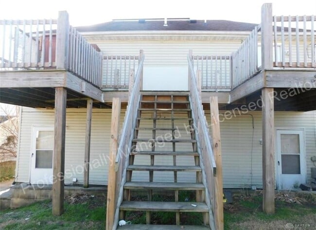 Building Photo - 1580 Highland Ave