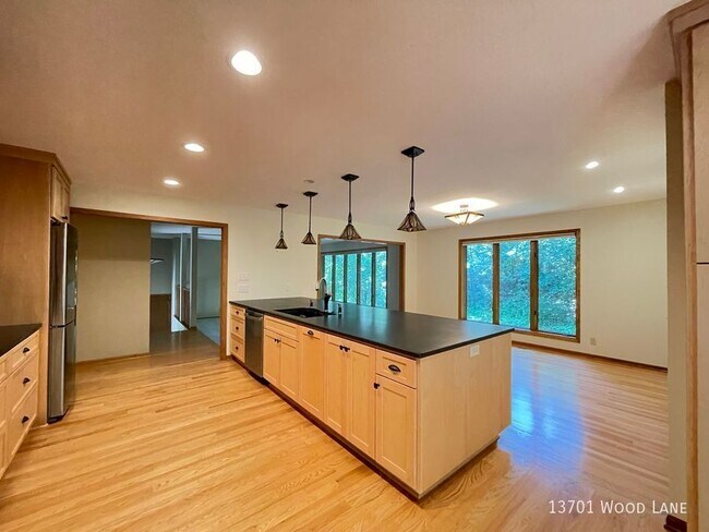 Building Photo - 13701 Wood Ln