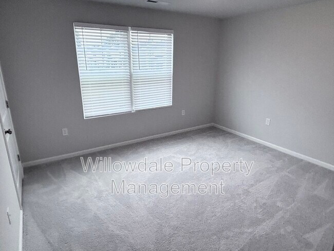 Building Photo - 913 Aspen Pointe Trl