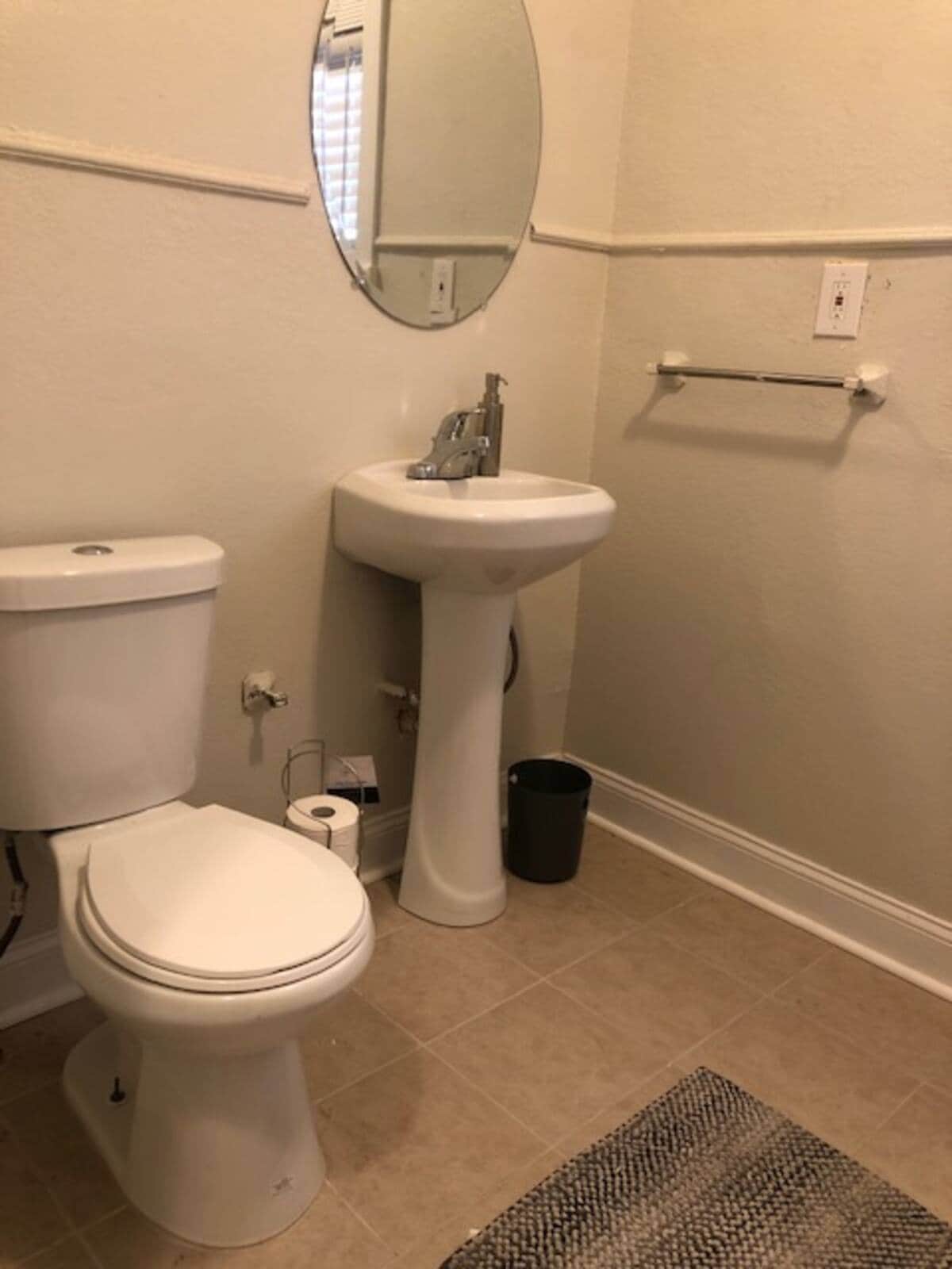 Building Photo - 3515 N 10th St