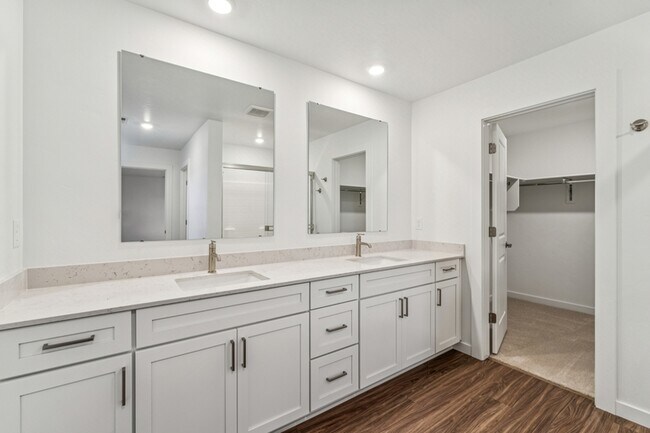 Building Photo - 8284 W Grey Alder Dr