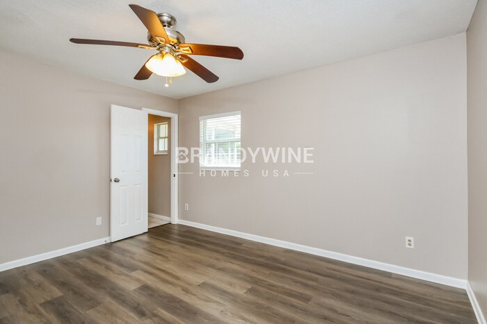 Building Photo - 1830 Hinckley Rd