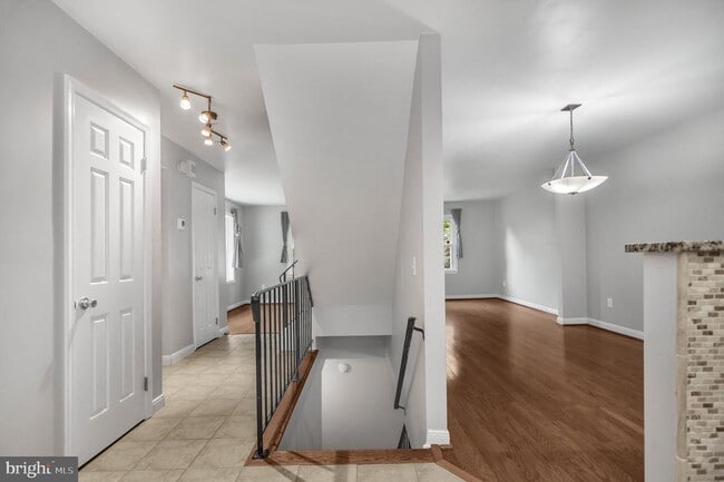 Building Photo - 8914 Grandstaff Ct