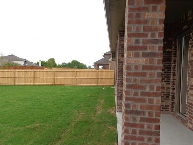 Building Photo - 5105 Rosewood Ln