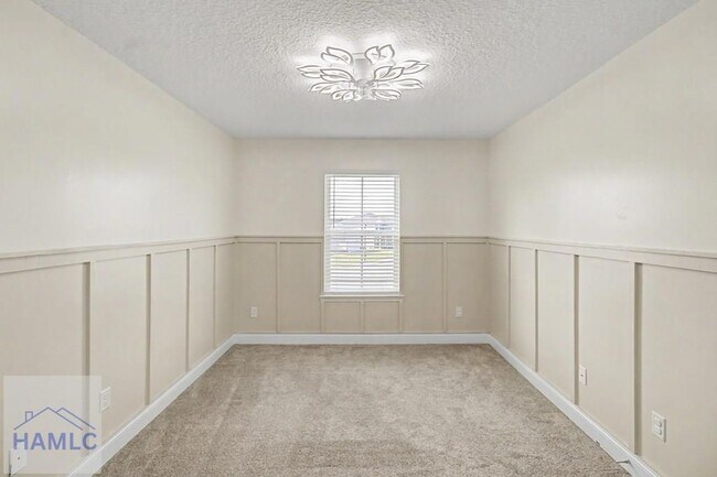 Building Photo - 206 Farnsworth Trl