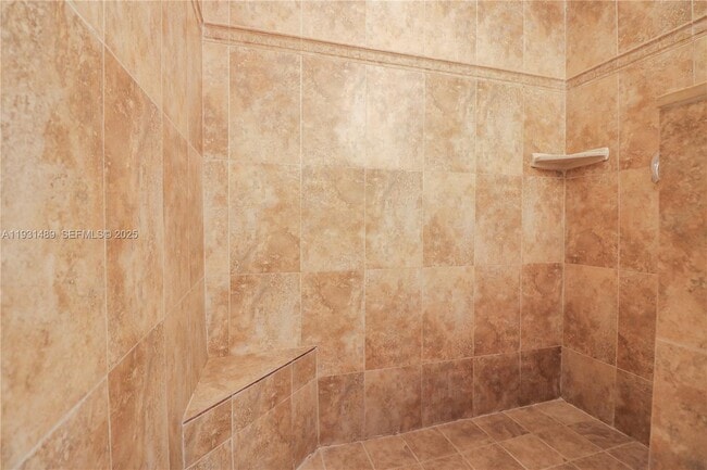 Building Photo - 2947 Coconut Ave