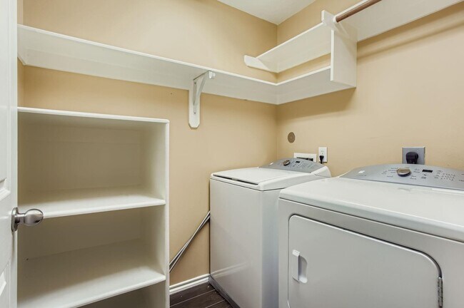 Building Photo - 17519 Bering Bridge Ln