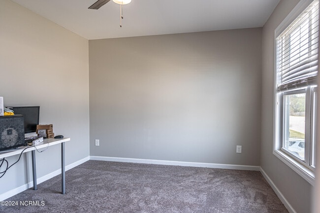 Building Photo - 166 Belshaw Ct