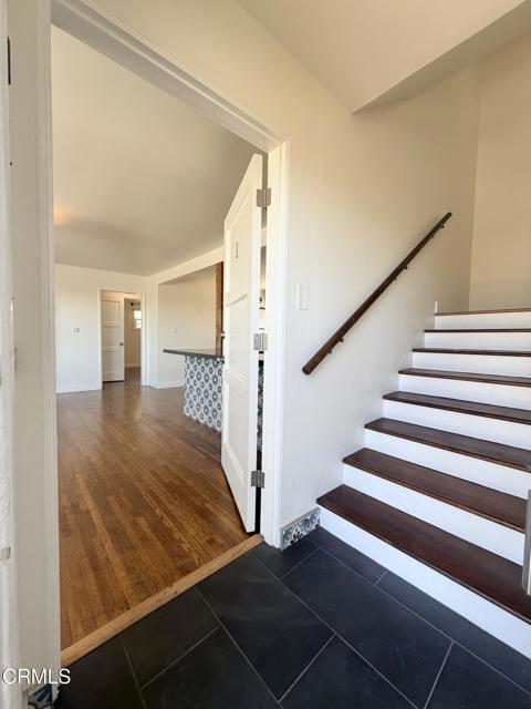 Building Photo - 102 N Kalorama St