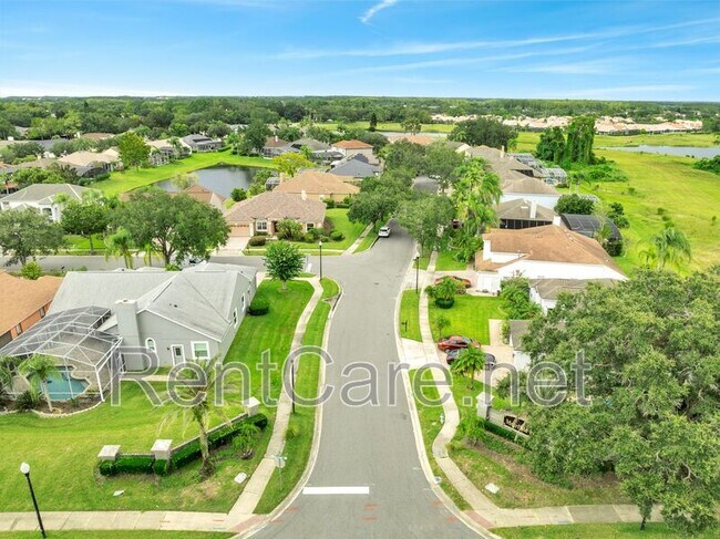 Building Photo - 219 Isle of Sky Cir