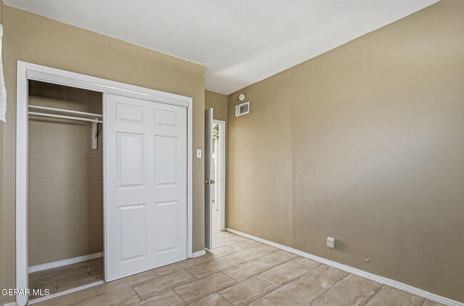 Building Photo - 408 Lesa Ln