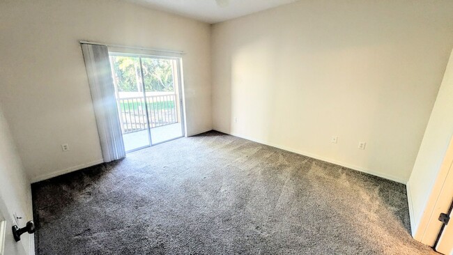 Building Photo - Annual unfurnished-3 bedroom, 2 bath condo with garage in gated community!