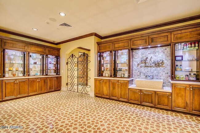 Building Photo - Luxury Lifestyle in Queen Creek AZ