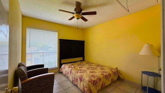 Building Photo - 8360 Jorine Dr