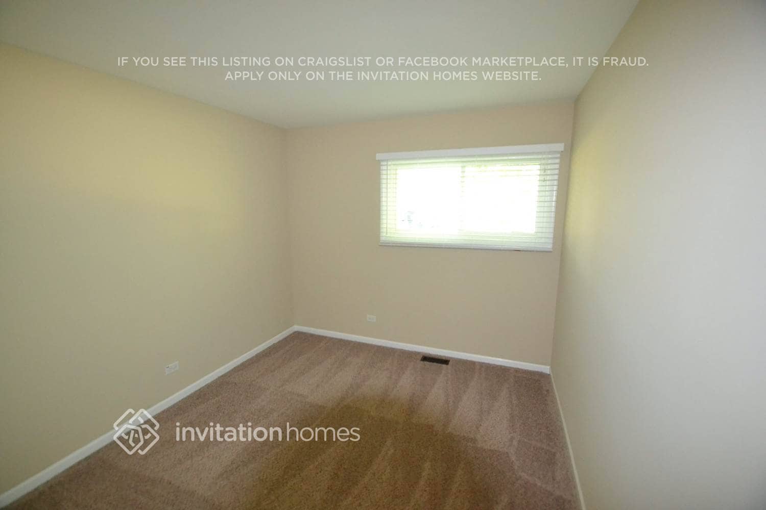 Building Photo - 1875 N Newport Rd