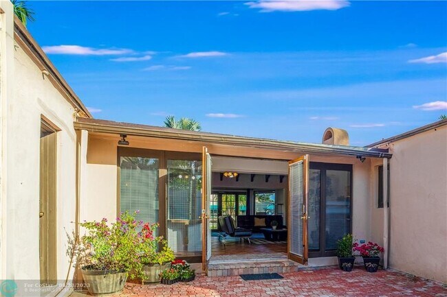Building Photo - 314 Isle of Capri Dr