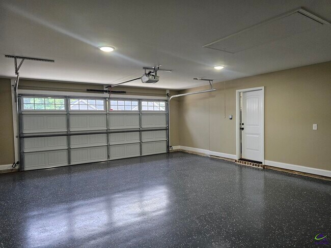 Building Photo - 107 Nash Ct