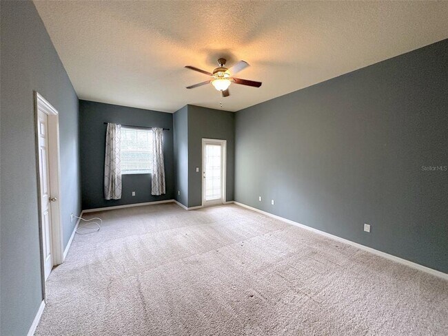 Building Photo - 7561 Tamarind Ave