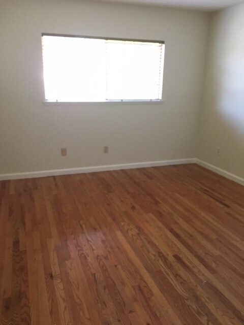 Building Photo - Beautiful Folsom Home