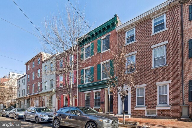 Building Photo - 789 S 2nd St