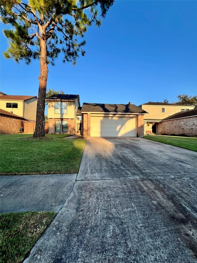 Primary Photo - 12419 Windy Wisp Ln