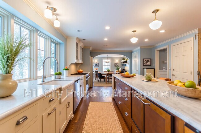 Building Photo - 24 Copeland Dr