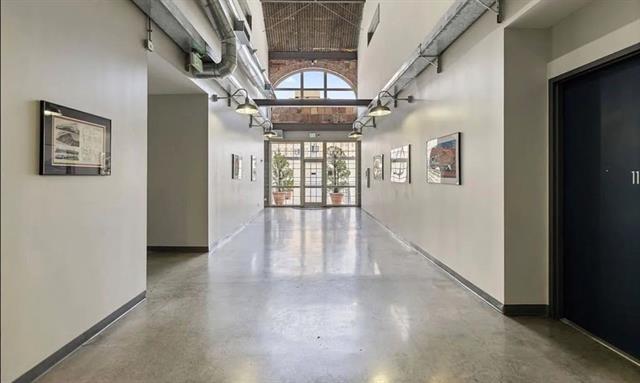 Building Photo - 1122 Jackson St