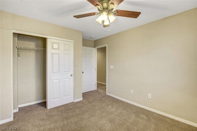Building Photo - 9353 Black Wolf Ave