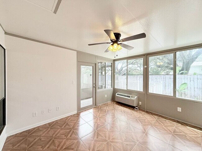Building Photo - 6069 Hilburn Rd