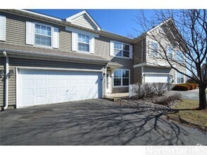 Building Photo - 2 bed updated maple grove rental! Don't mi...