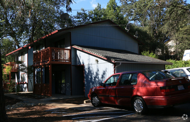 Building Photo - 2904 Tunnel St