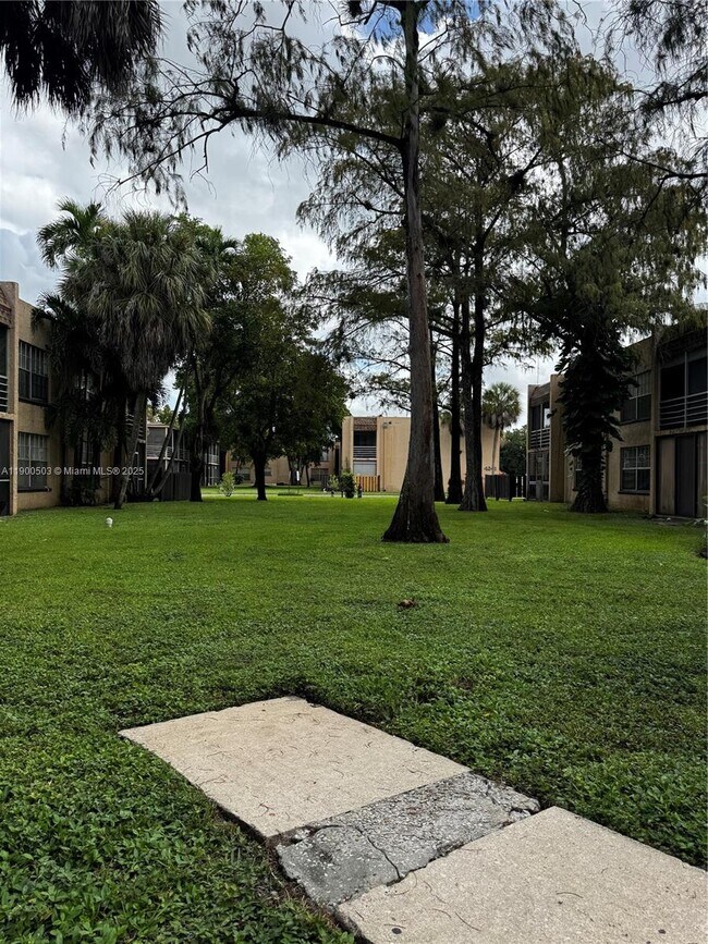 Building Photo - 4231 NW 19th St