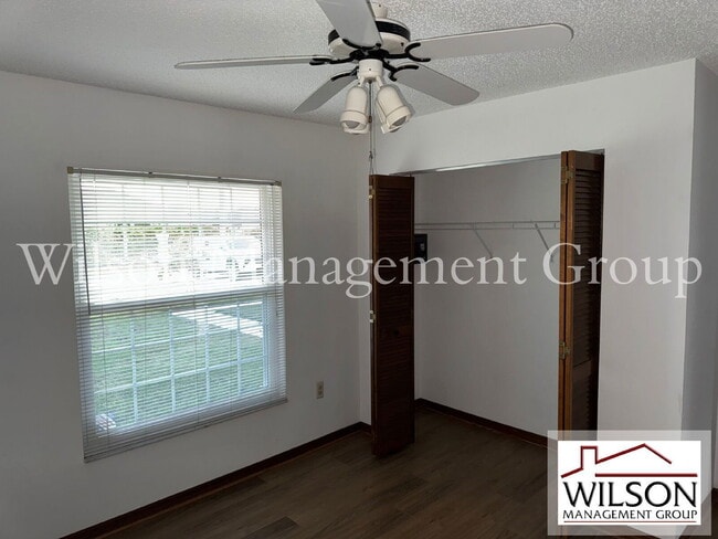 Building Photo - 1420 Flamingo Dr