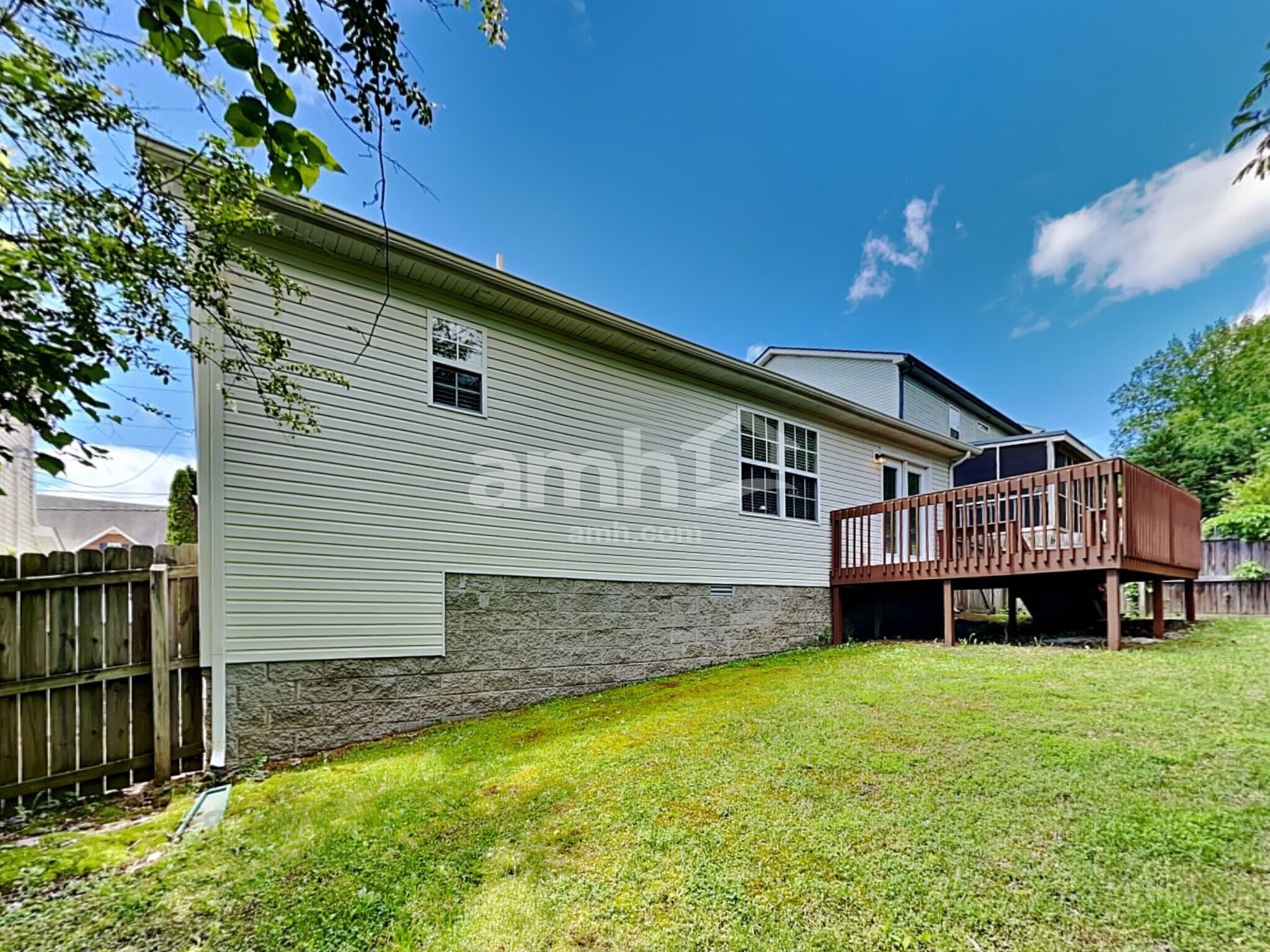 Building Photo - 112 Tulip Grove Point