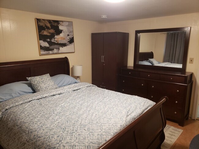 Building Photo - 11A Sachem St