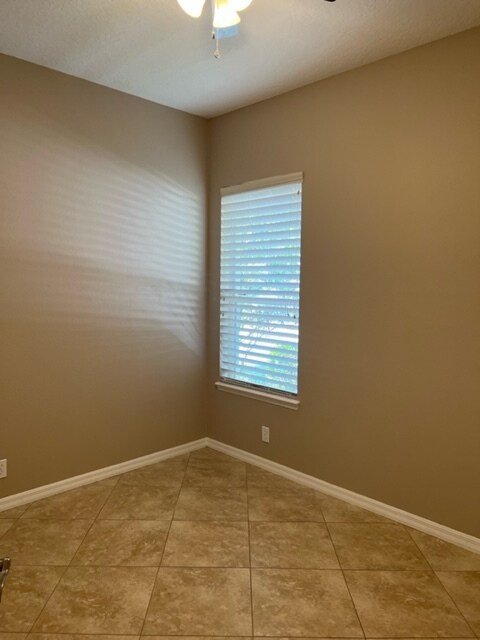 Building Photo - 610 Victoria Hills Dr