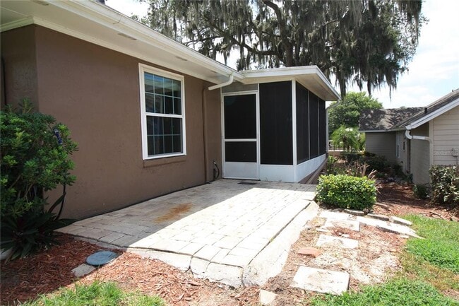 Building Photo - 1098 Villa Ln