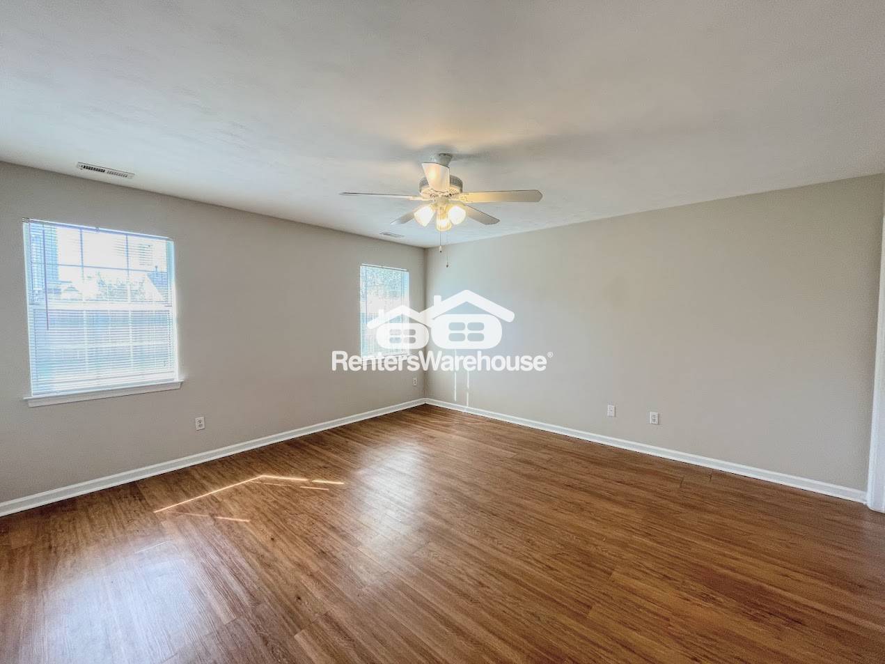 Building Photo - 5913 Chain Bridge Rd