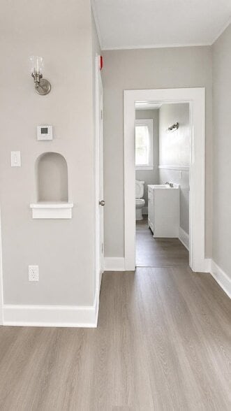 Building Photo - 846 Birch St