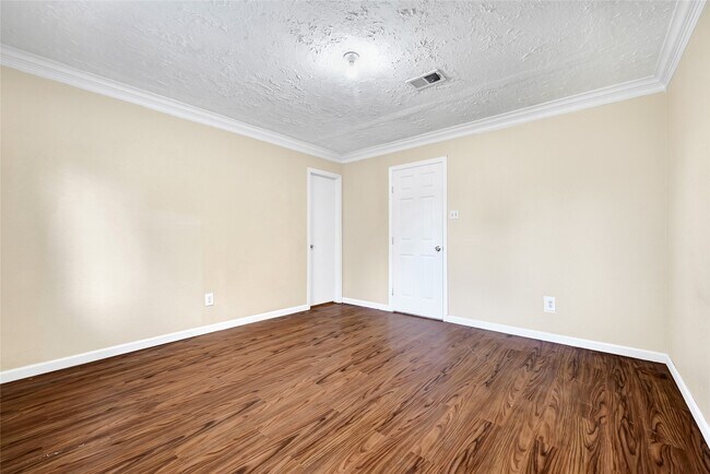 Building Photo - 8639 Pearl Point St