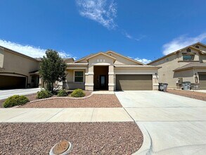 Building Photo - Northeast El Paso 4 Bed Refrig A/C!