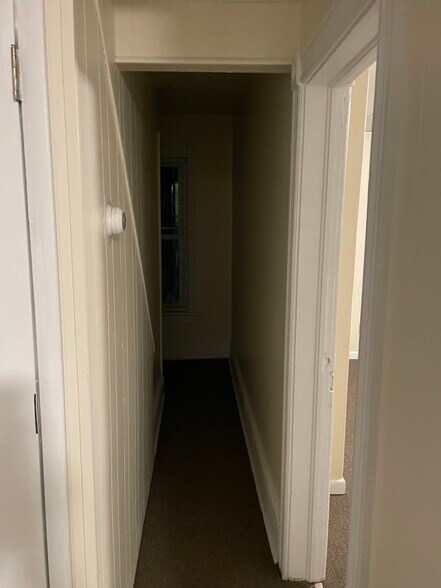 Building Photo - 1558 Scott St