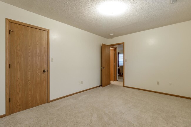Building Photo - 2430 Pimlico Ct