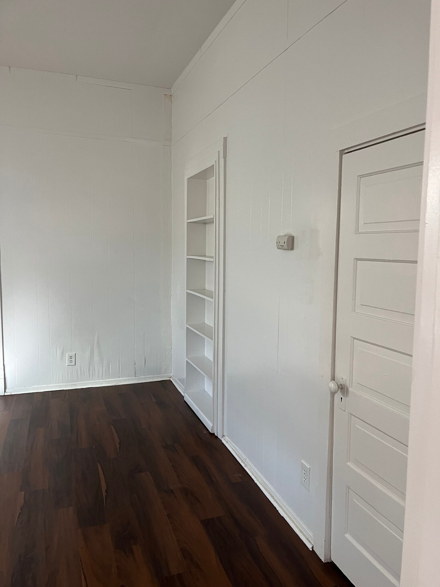 Building Photo - 431 E Woodard St