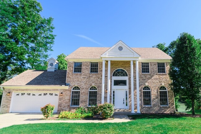 Primary Photo - 5 bedroom / 2.5 bathroom Home for Rent in ...