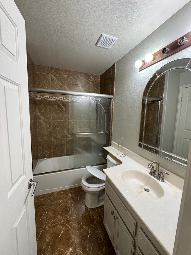 Building Photo - 39842 Potrero Dr