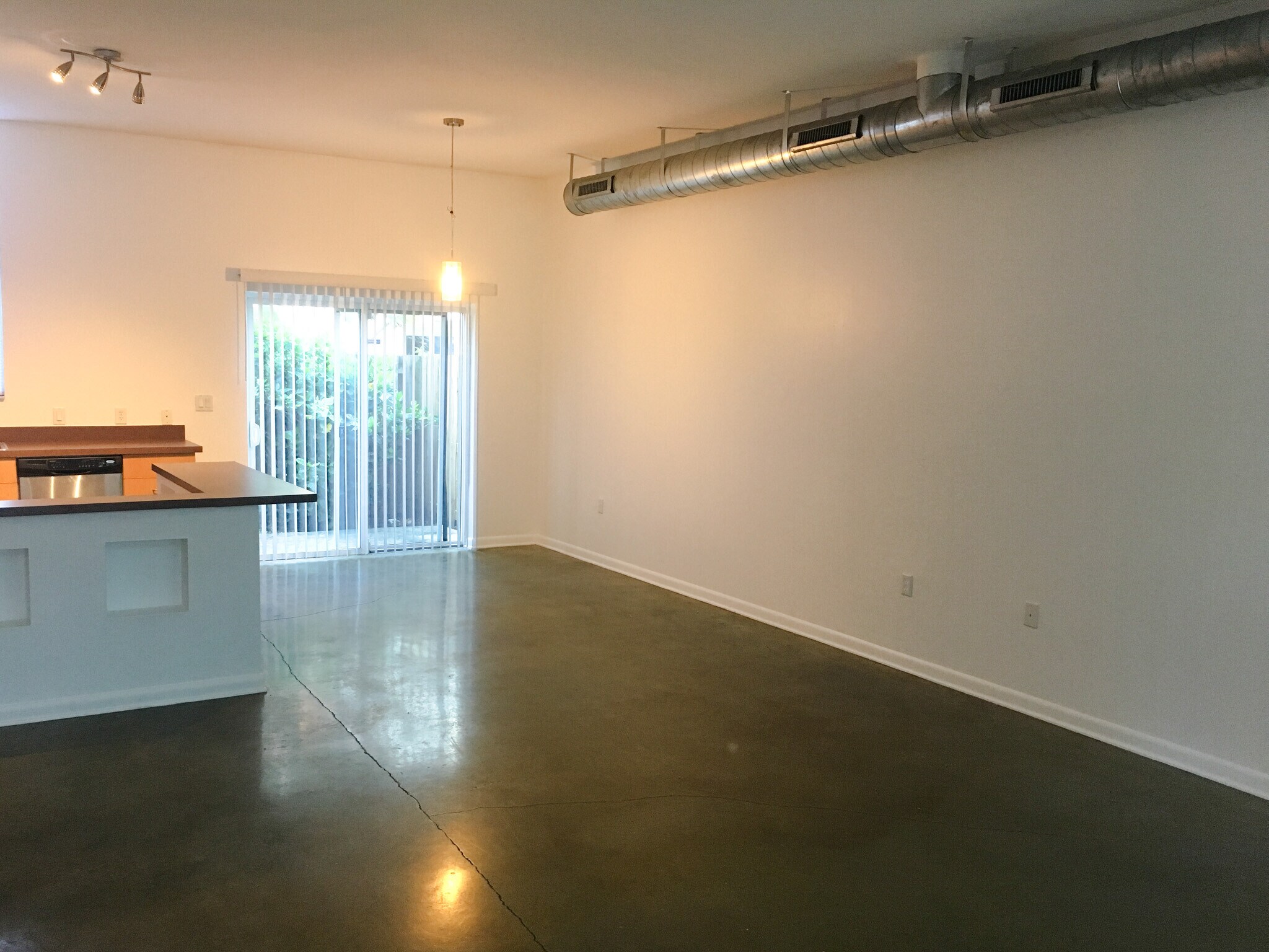Building Photo - 829 3rd Ave N