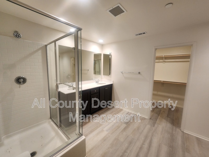 Building Photo - 44801 Beringer Dr