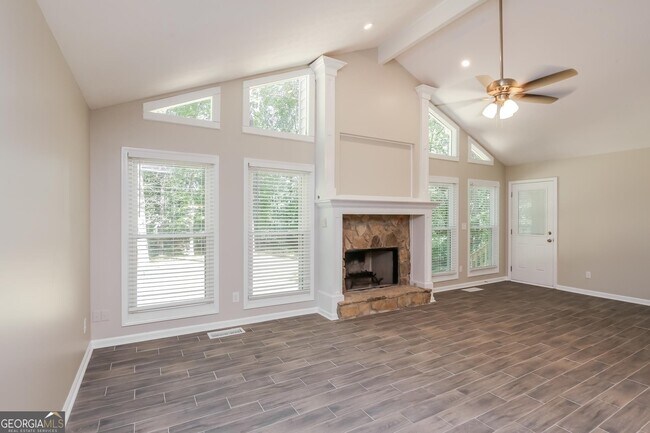 Building Photo - 1255 Taramore Dr