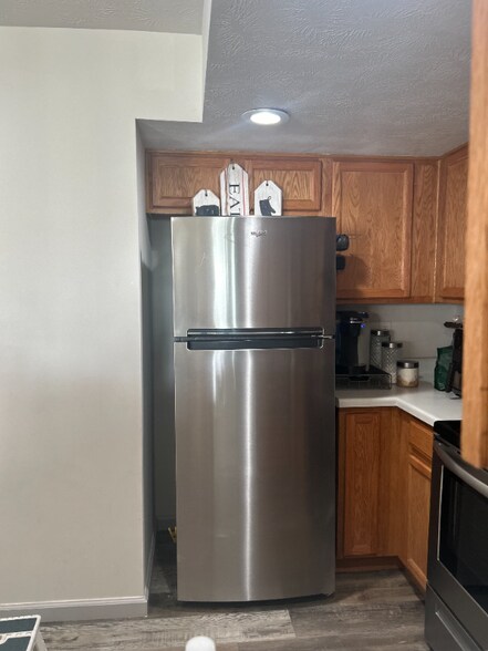 Building Photo - 717 Rampart Dr